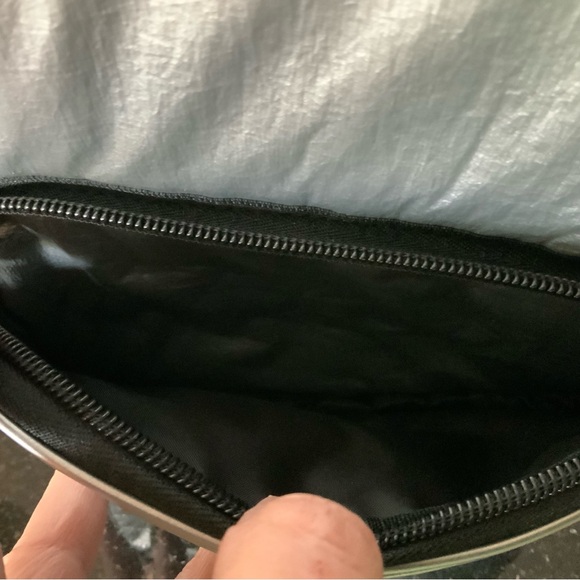 No BOUNDARIES Mini  Sliver Metallic backpack - Picture 10 of 12